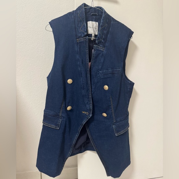 Gorgeous Denim Vest Never worn - Picture 2 of 5